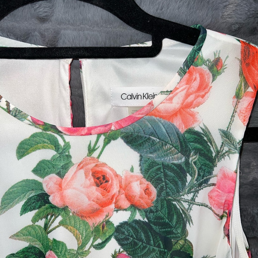 Calvin Klein floral dress 🌸
